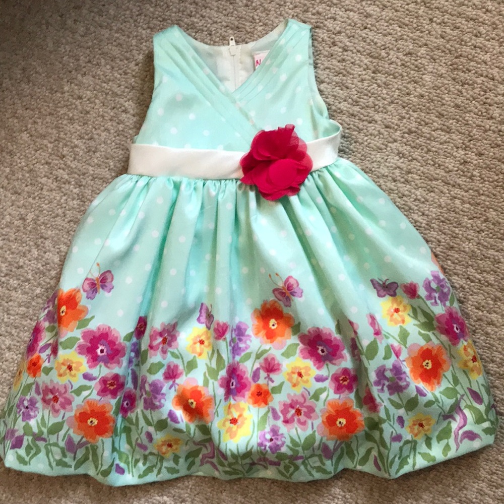 Precious Girls dress! 💘 - Picture 1 of 5